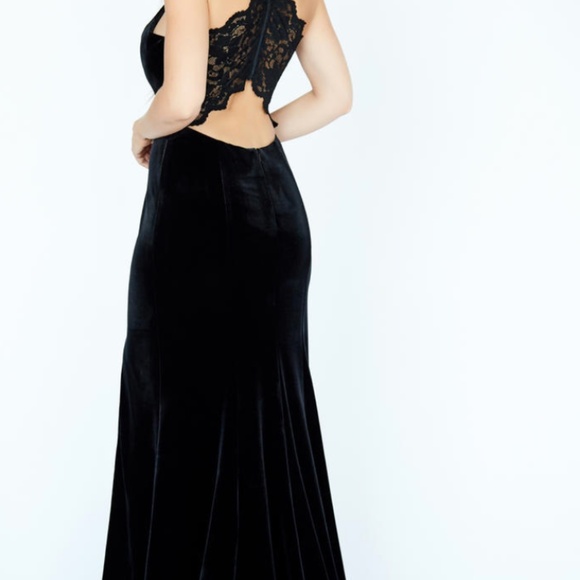 Jolene Prom gown size 6 lace racerback black velvet - Picture 3 of 8